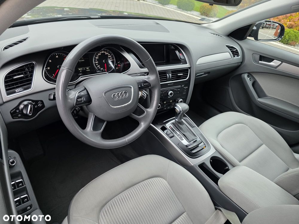 Audi A4 Limousine - 19