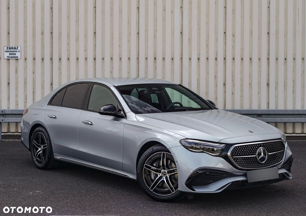 Mercedes-Benz Klasa E 220 d 4-Matic AMG - 32
