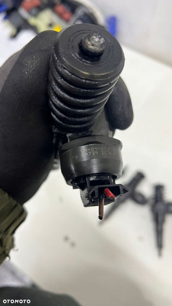 KOMPLET WTRYSKIWACZY VOLKSWAGEN PASSAT B5 1.9 TDI 038130073BA - 3