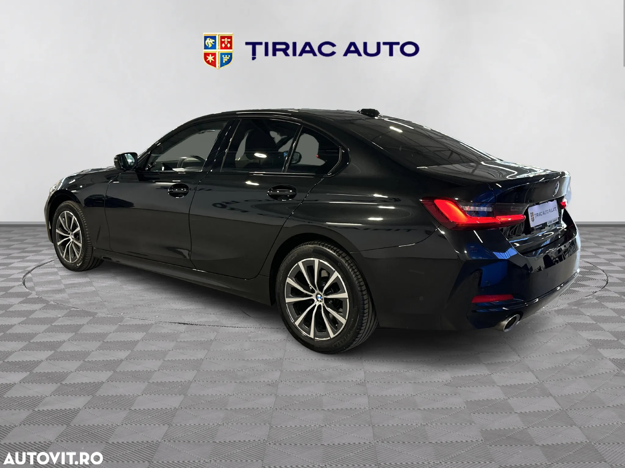BMW Seria 3 320i xDrive Aut. - 3