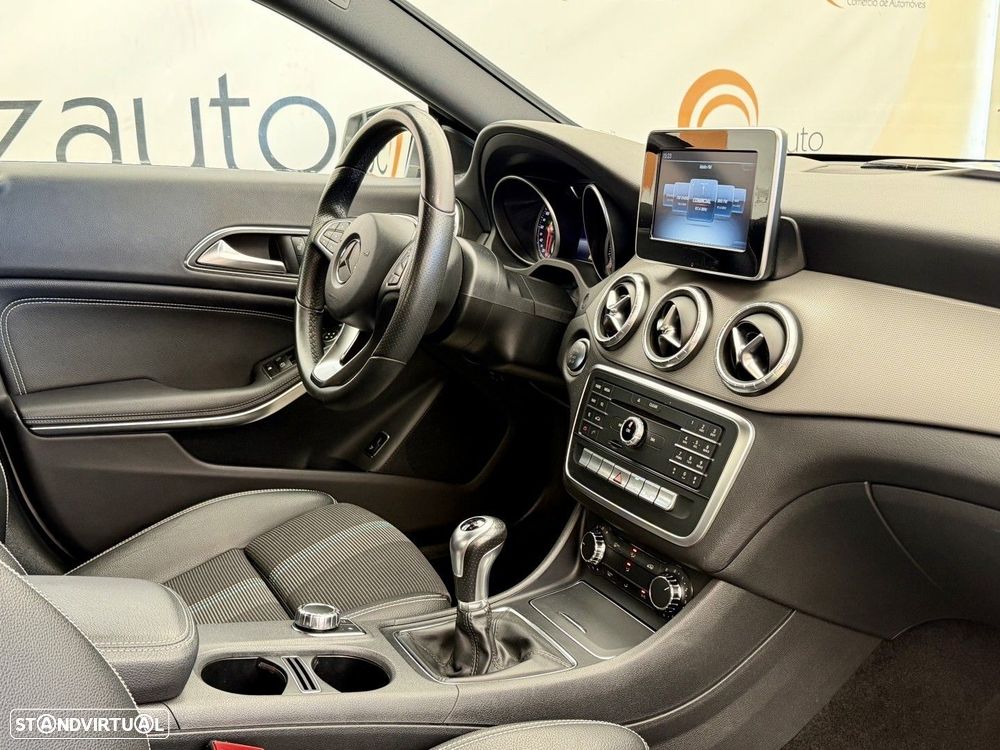 Mercedes-Benz CLA 180 d Urban - 9