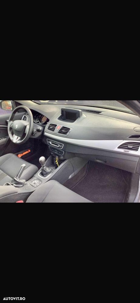 Dezmembrez Renault Megane 1.4 tce benzina breack, se vinde pe piese sau intreg - 3