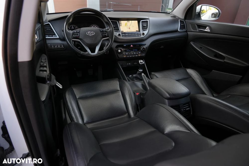 Hyundai Tucson 2.0 CRDI 4WD Style - 12