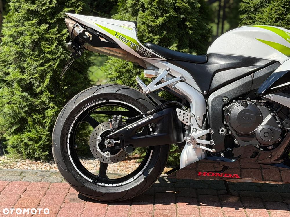 Honda CBR - 9
