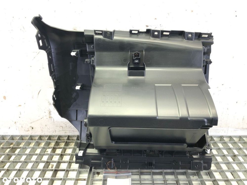 SCHOWEK PASAŻERA  JEEP COMPASS (MP, M6) 2016 - 2022 1.3 2WD 110 kW [150 KM] benzyna 2020 - 2022 - 3