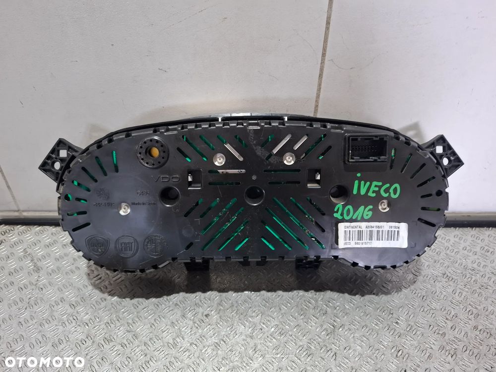 Licznik zegary Iveco Daily 2016 rok 3,0HPI nr 5801815717 - 3