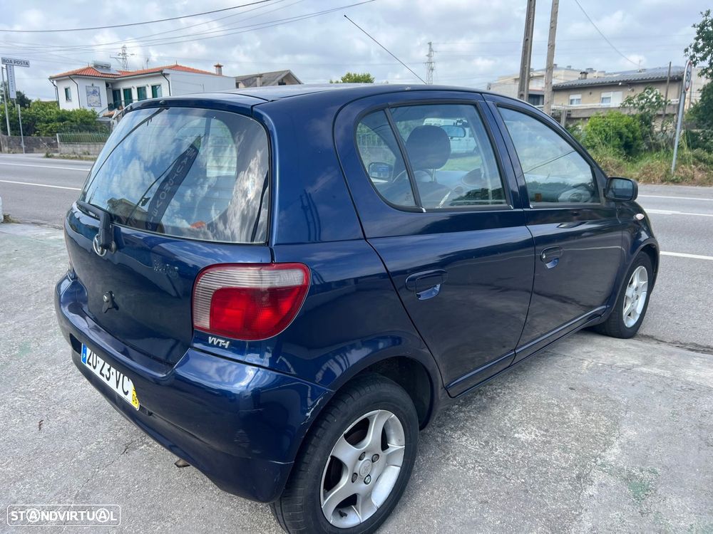 Toyota Yaris 1.0 Luna ABS - 3