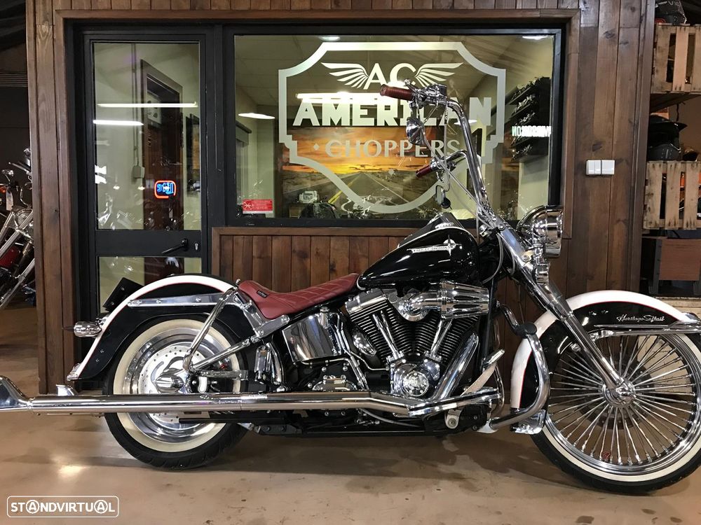 Harley-Davidson Softail Deluxe Chicano Vicla - 1