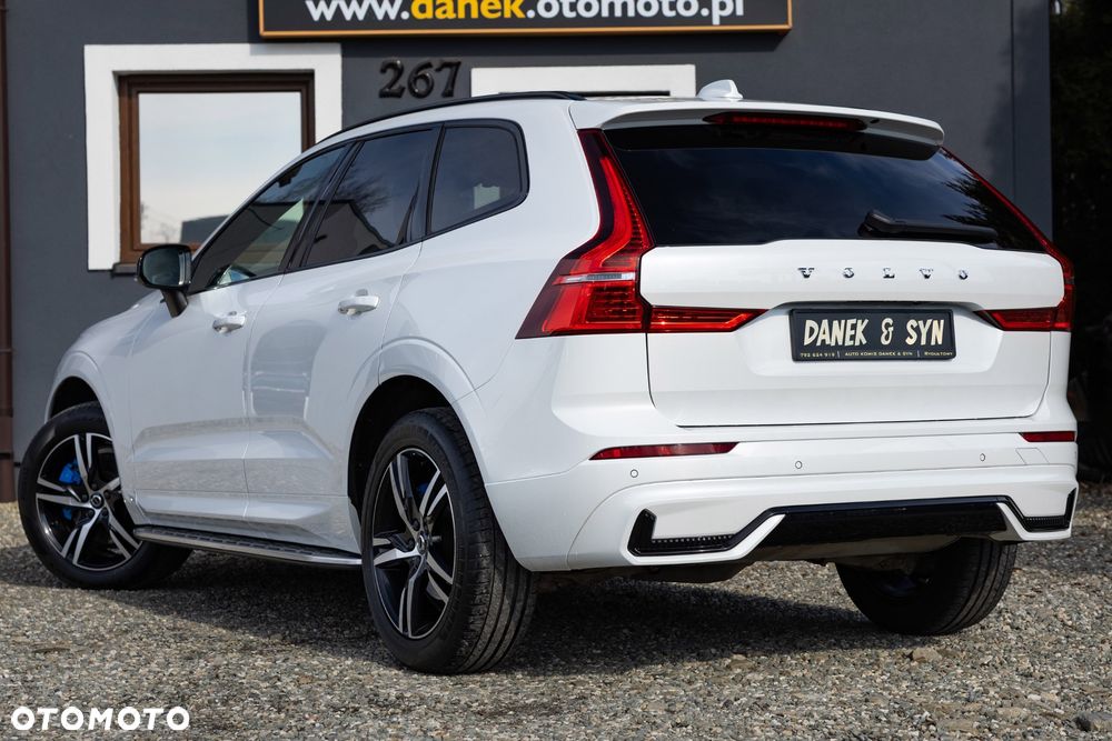 Volvo XC 60 B4 D Ultimate Dark - 4