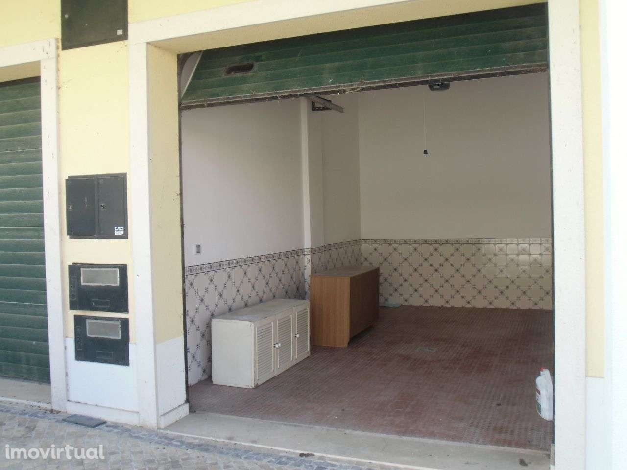 Garagem tipo box, com 18 M2 - Quinta do Chora - Grande imagem: 3/10