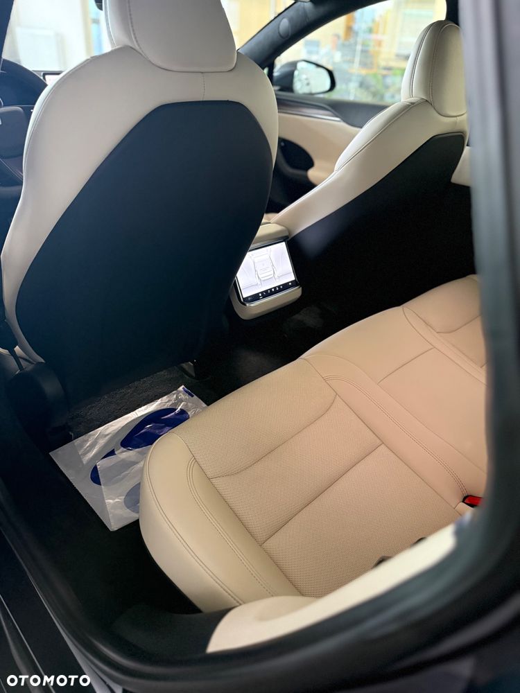 Tesla Model S Long Range AWD - 24