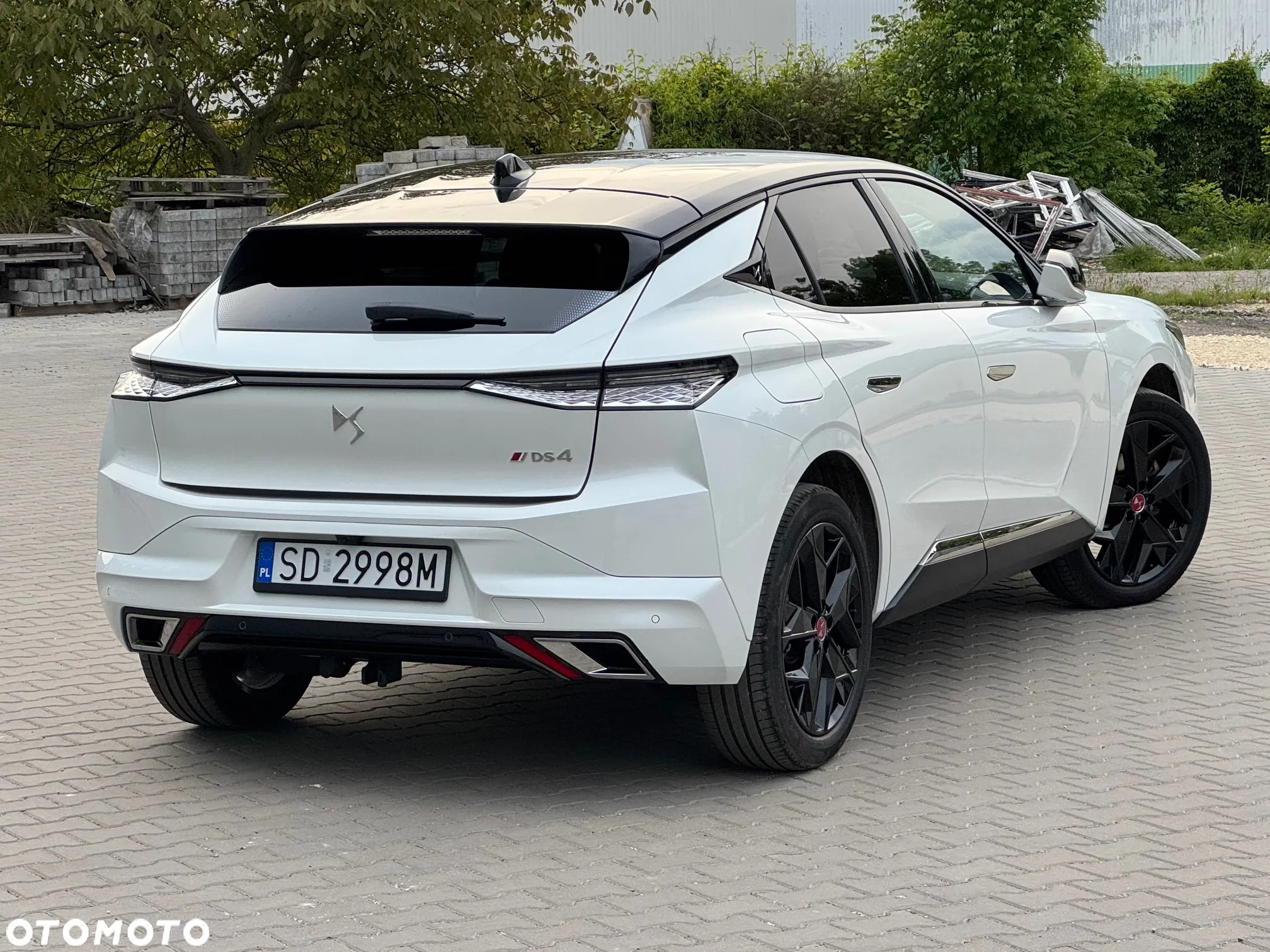 DS Automobiles DS 4 1.5 BlueHDi Performance Line + - 2