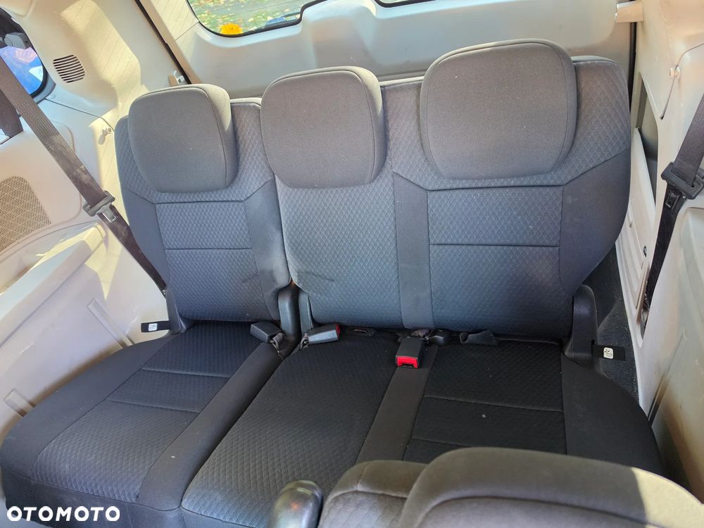 Chrysler Grand Voyager 2.8 CRD Touring - 17