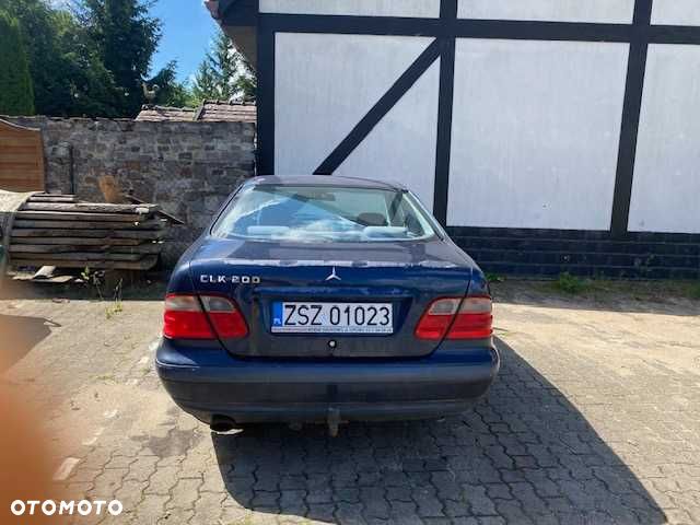 Mercedes-Benz CLK - 4
