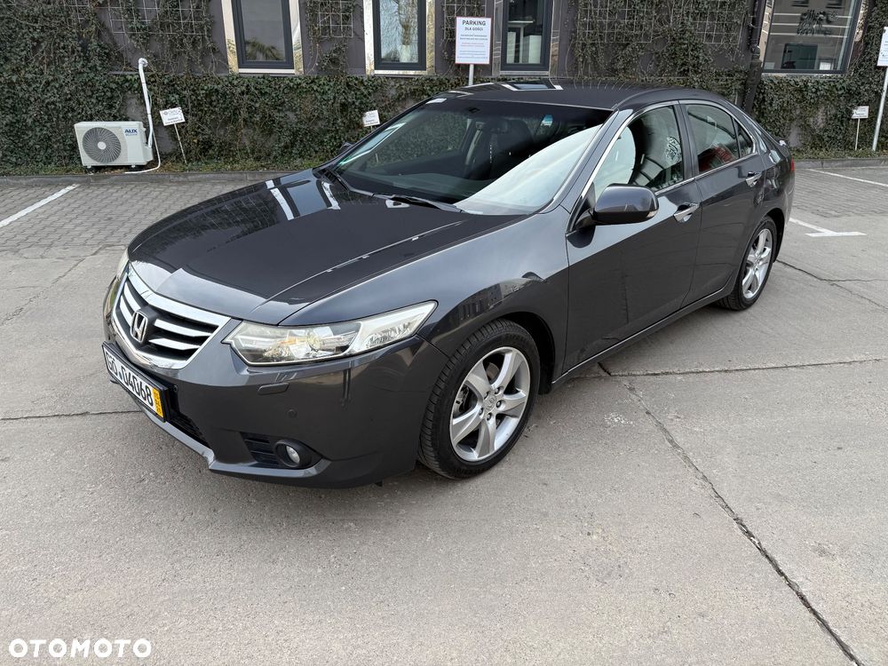 Honda Accord 2.0 Elegance 50 Jahre Edition - 27