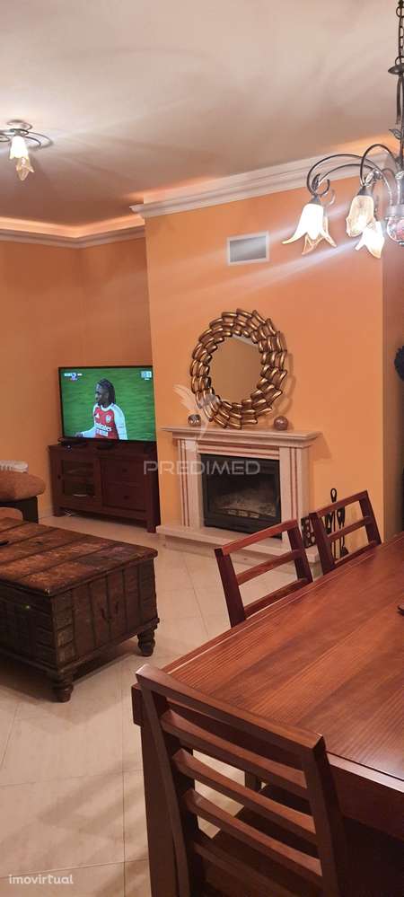 Apartamento T2 com terraço, garagem e arrecadação -Urb. das Caldela... - Grande imagem: 5/31