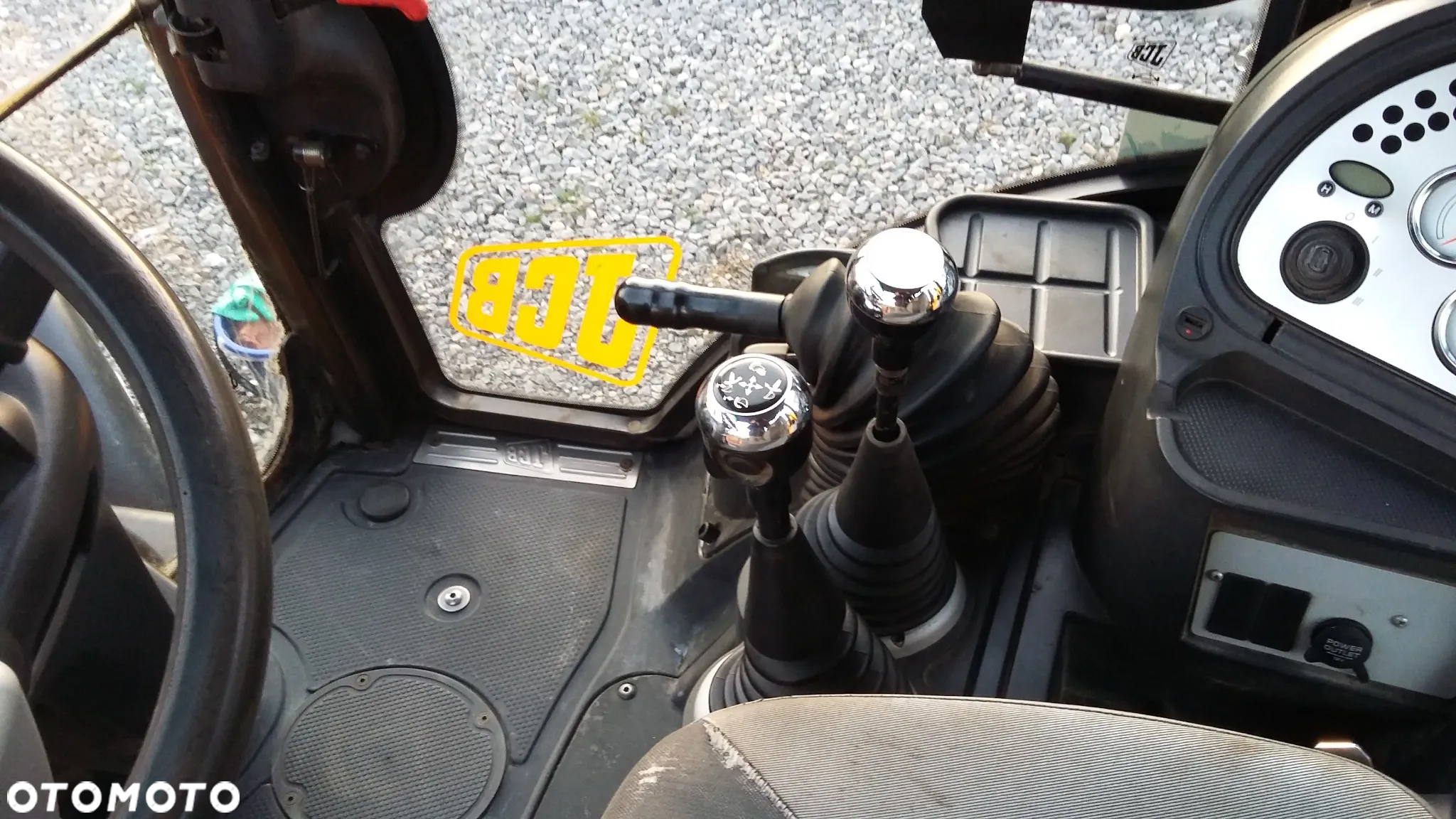 JCB 3CX CONTRACTOR - 25