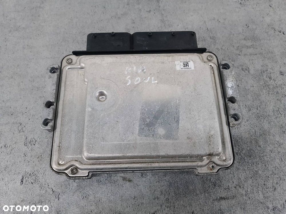 KOMPUTER, STEROWNIK KIA SOUL I 39111-2A172 0281017146  1.6 CRDI - 4