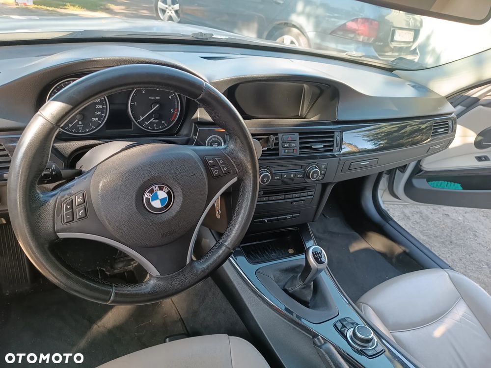 BMW Seria 3 320d - 13