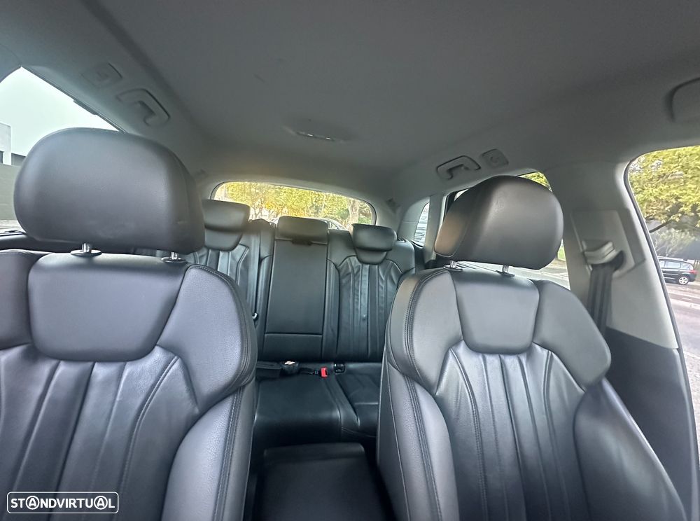 Audi Q5 2.0 TDi quattro Business Line S-line S-tronic - 24