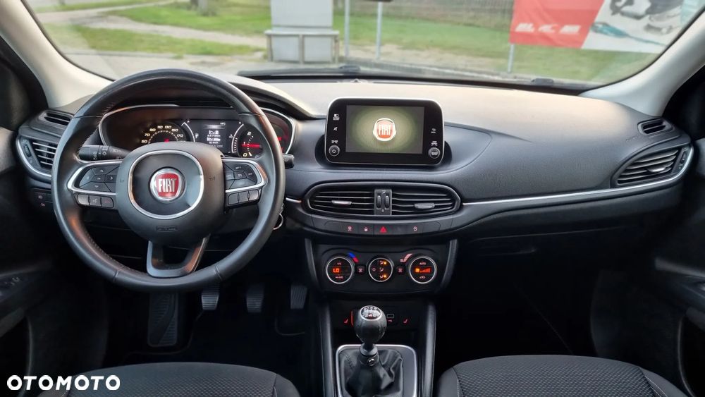 Fiat Tipo 1.6 MultiJet 16v Lounge - 11