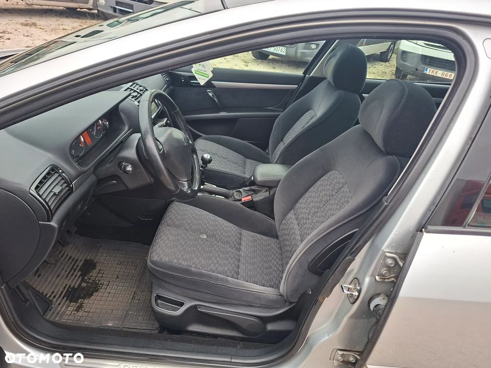 Peugeot 407 2.0 HDI Premium - 6