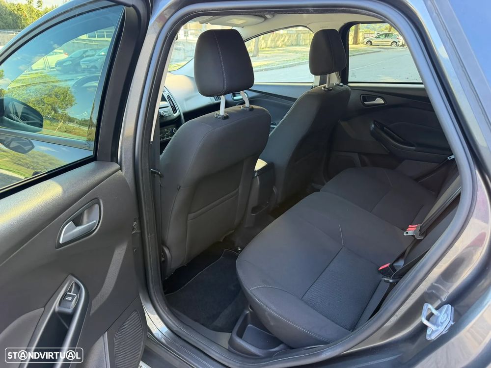 Ford Focus SW 1.0 SCTi Trend+ - 6