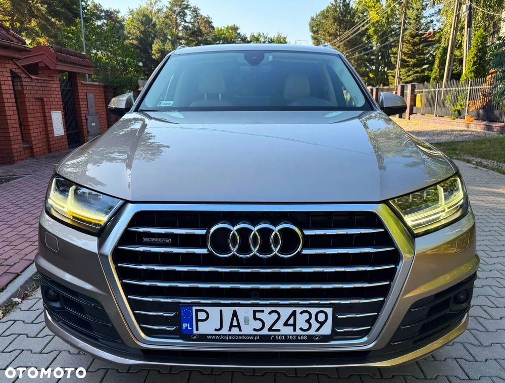 Audi Q7 - 10