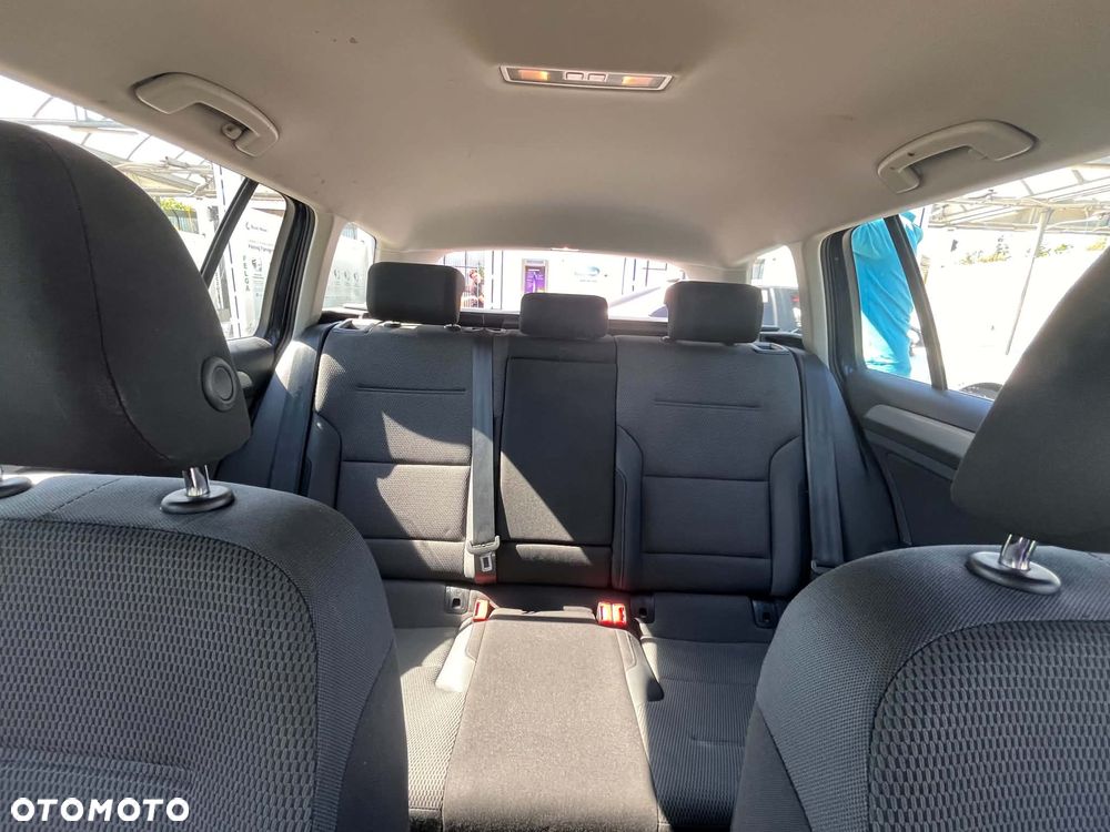 Volkswagen Golf 1.6 TDI BMT Comfortline - 8