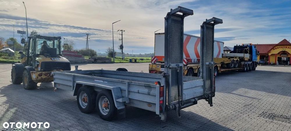 Inny Przyczepa 2 osiowa tandem, najazdy dwuczęściowe 3,2m - 3