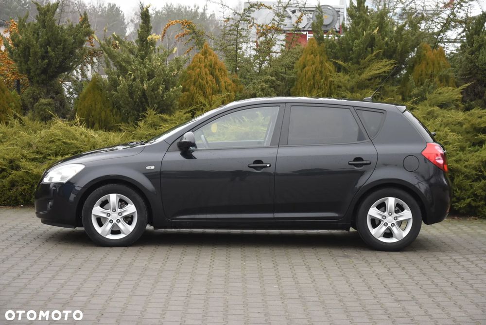 Kia Ceed 2.0 Optimum + - 32