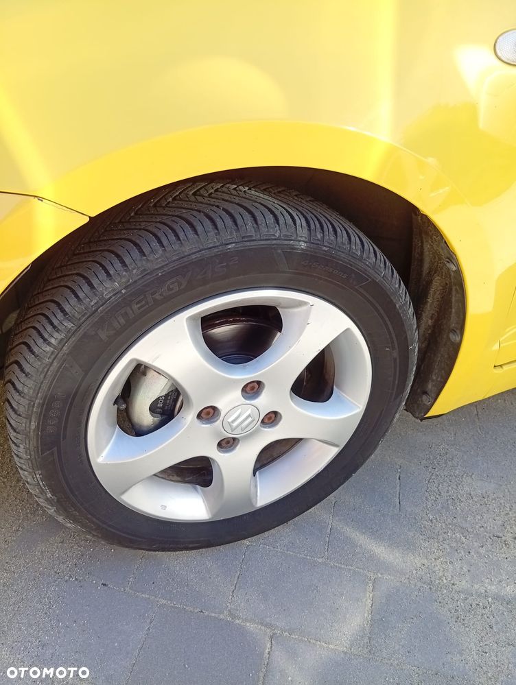 Suzuki Swift 1.3 Club - 9