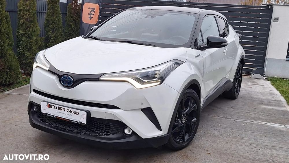 Toyota C-HR Hybrid Style Selection - 2