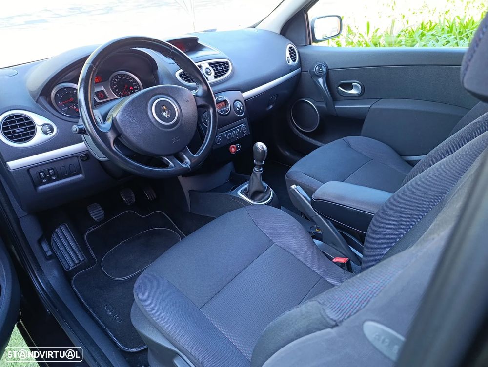 Renault Clio 1.5 DCI Dinamique - 6