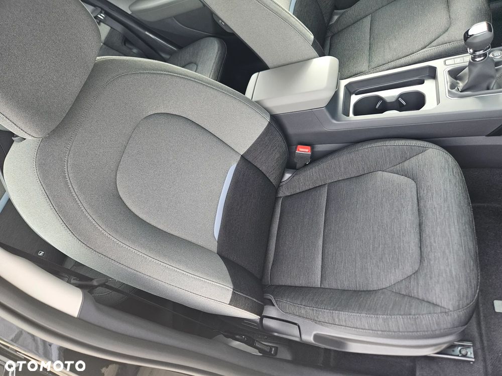 Kia Seltos 1.6 T-GDI M - 11