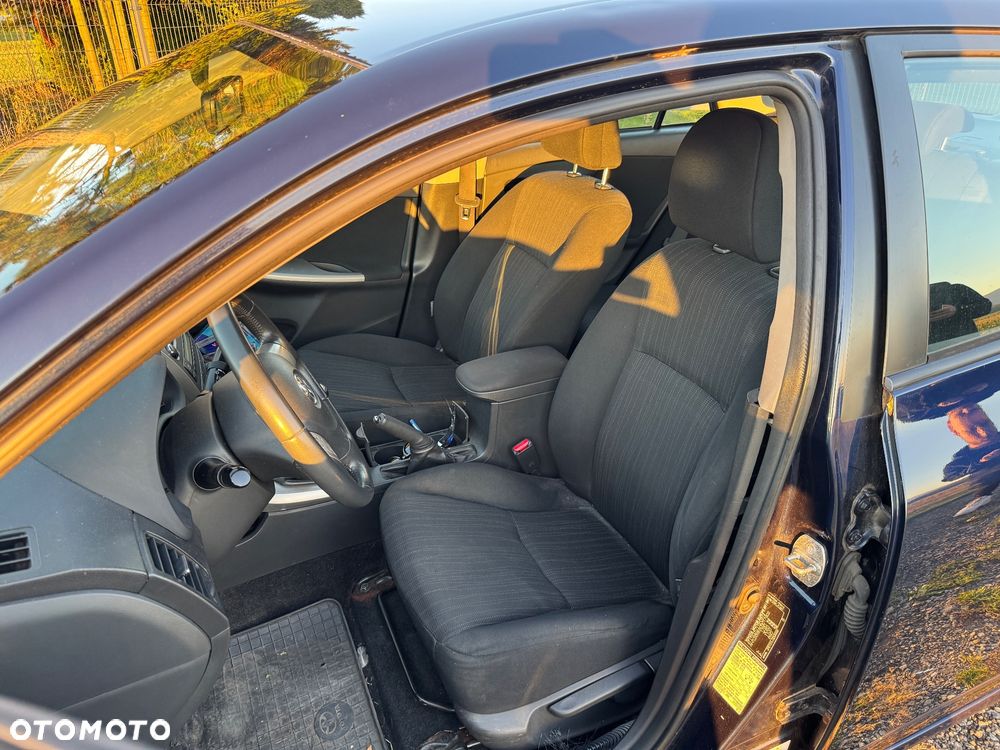 Toyota Corolla 1.6 VVT-i Sol - 5