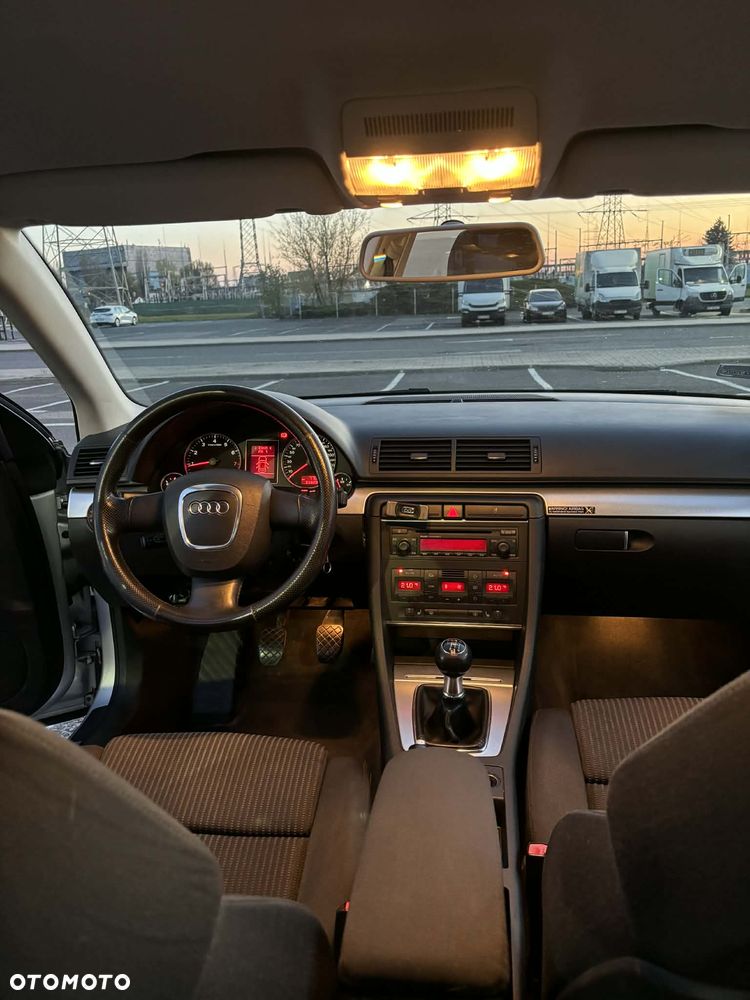 Audi A4 Limousine 2.0T FSI - 9