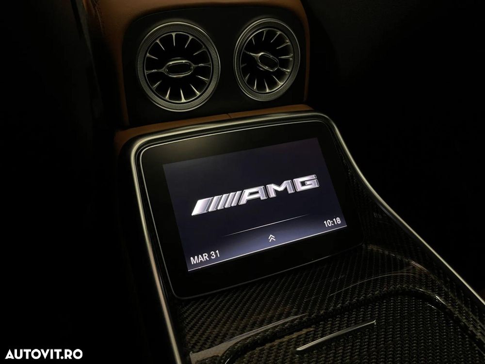 Mercedes-Benz AMG GT 4-door Coupe - 34