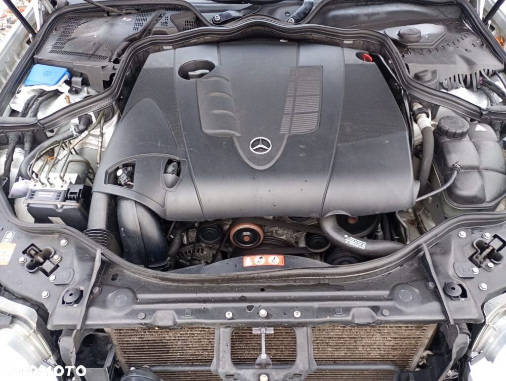 Mercedes-Benz Klasa E 220 CDI Avantgarde DPF - 24