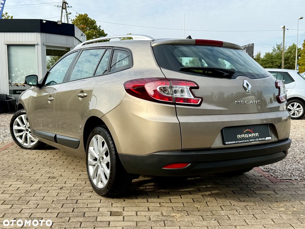 Renault Megane 1.6 16V Dynamique Euro5 - 6
