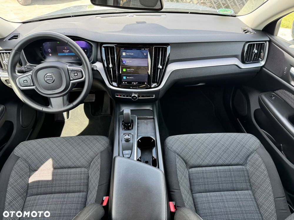 Volvo V60 B3 B DKG Essential - 8