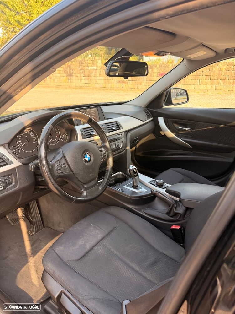 BMW 318 d Auto - 20
