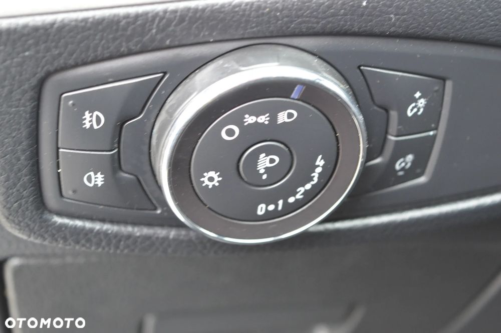 Ford S-Max 1.5 Eco Boost Start-Stopp Titanium - 24
