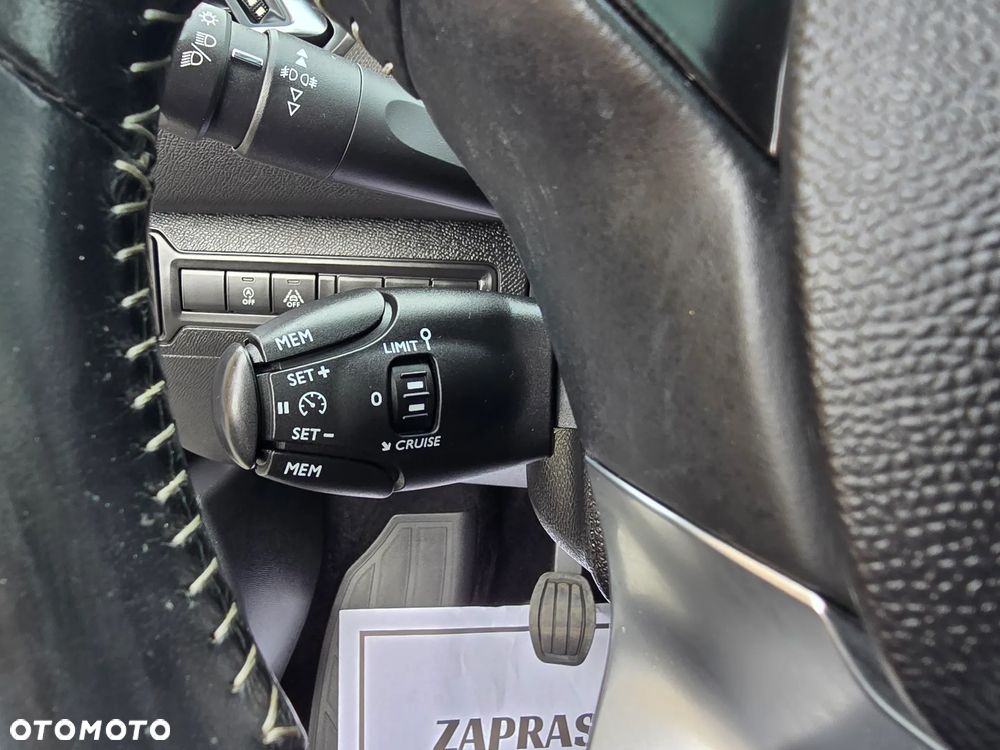 Peugeot 308 BlueHDi 120 Stop & Start Allure - 32