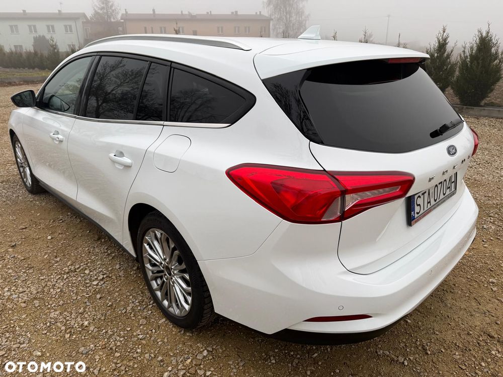 Ford Focus ver-2-0-ecoblue-titanium - 8