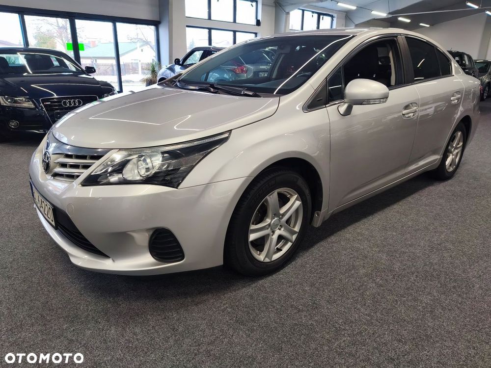 Toyota Avensis 1.8 Sol - 2