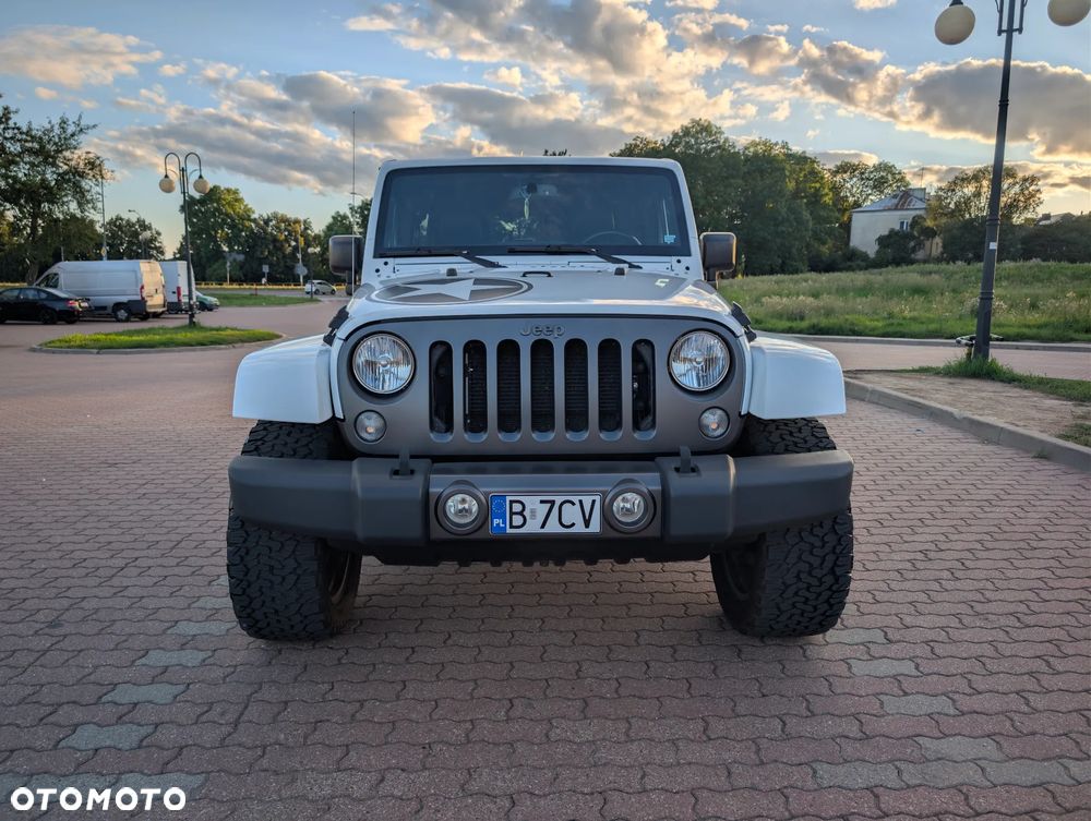 Jeep Wrangler 3.6 Unlim Sahara - 8