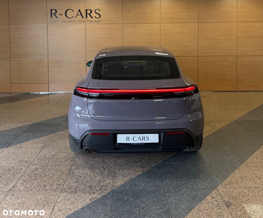 Porsche Macan - 8