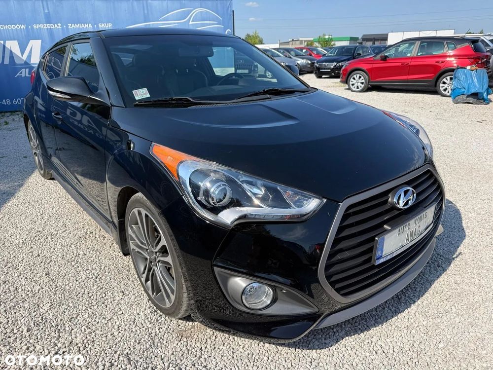 Hyundai Veloster - 4
