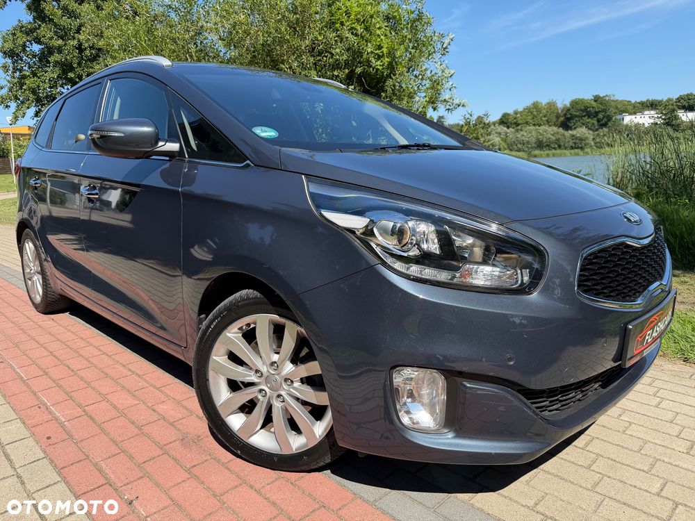 Kia Carens 1.7 CRDi 141 Dream Team Edition - 1